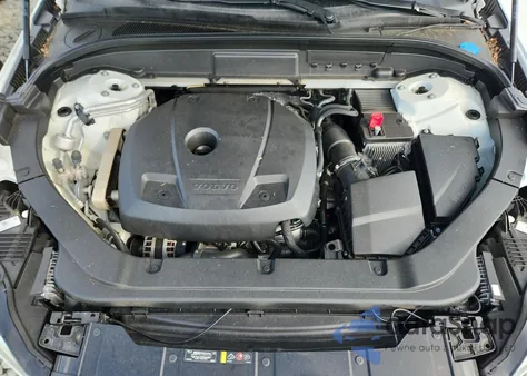 2020 Volvo Xc60 T5 Inscription z USA, uszkodzony, nr VIN YV4102RL8L1534565